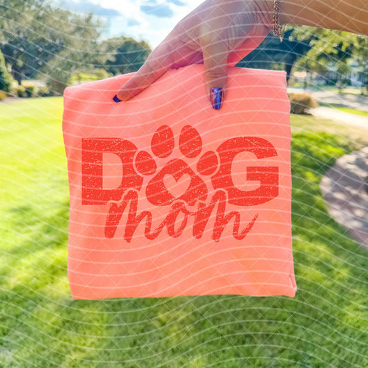 Dog Mom Graphic Tee