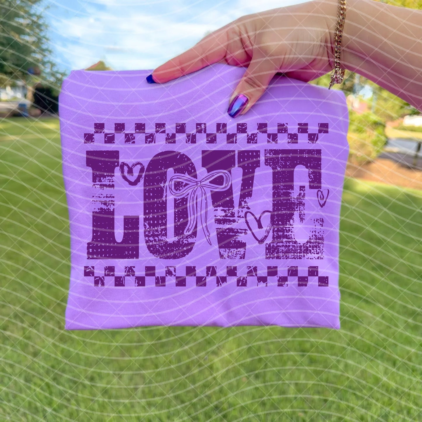 Love Graphic Tee