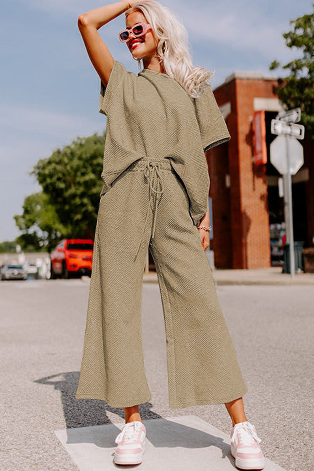 Light Grey Plus Size Textured Casual Two-Piece Pants Set