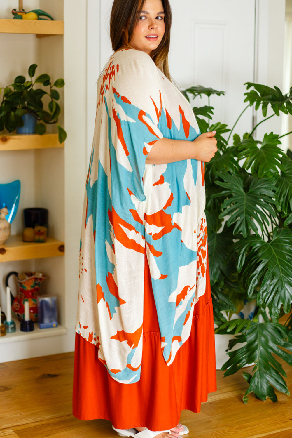 Plus Size Abstract Print Sweeping Kimono