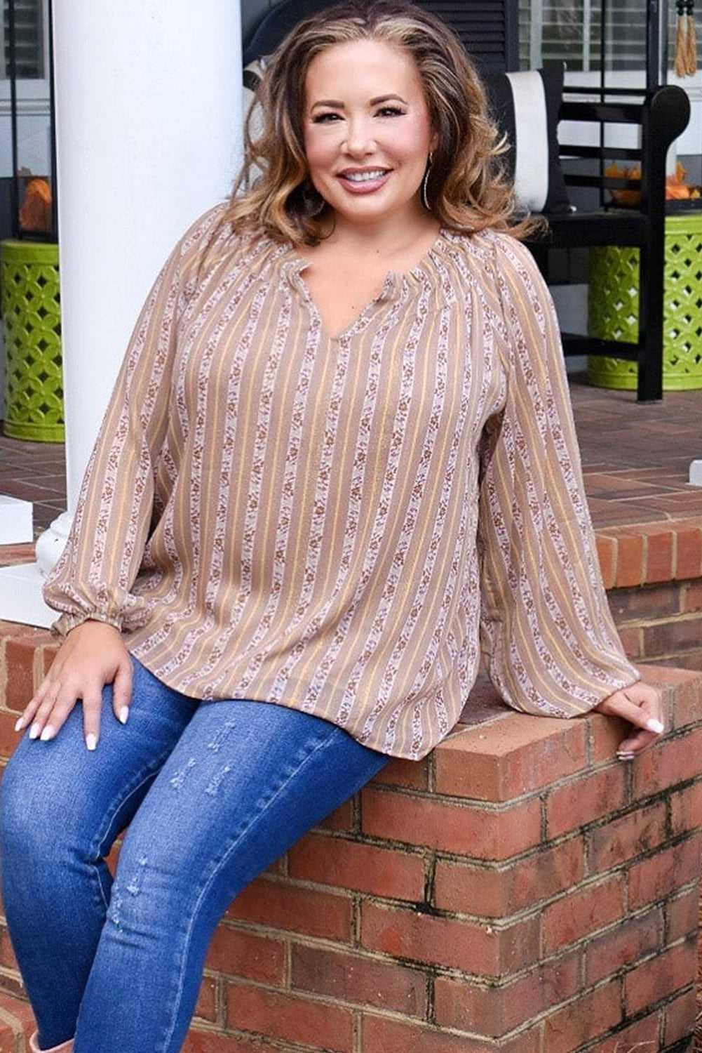 Plus Size Printed Split Neck Blouse