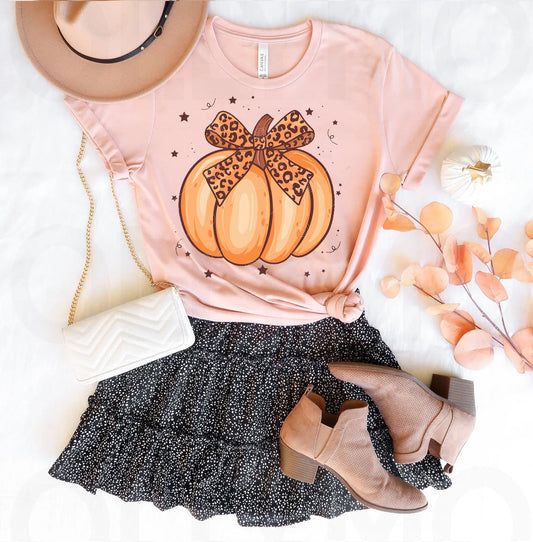 Pumpkin with Bow - Graphic Tee