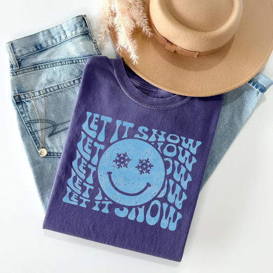 Let It Snow Graphic Tee