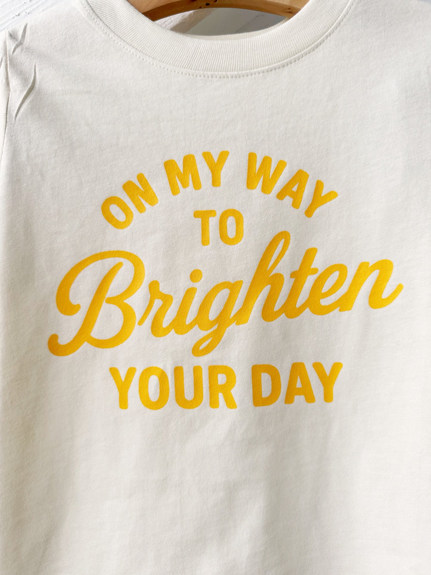 On My Way To Brighten Your Day - T-shirt for Kids