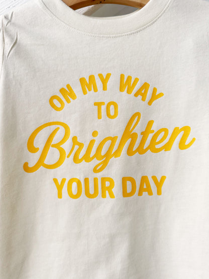 On My Way To Brighten Your Day - T-shirt for Kids