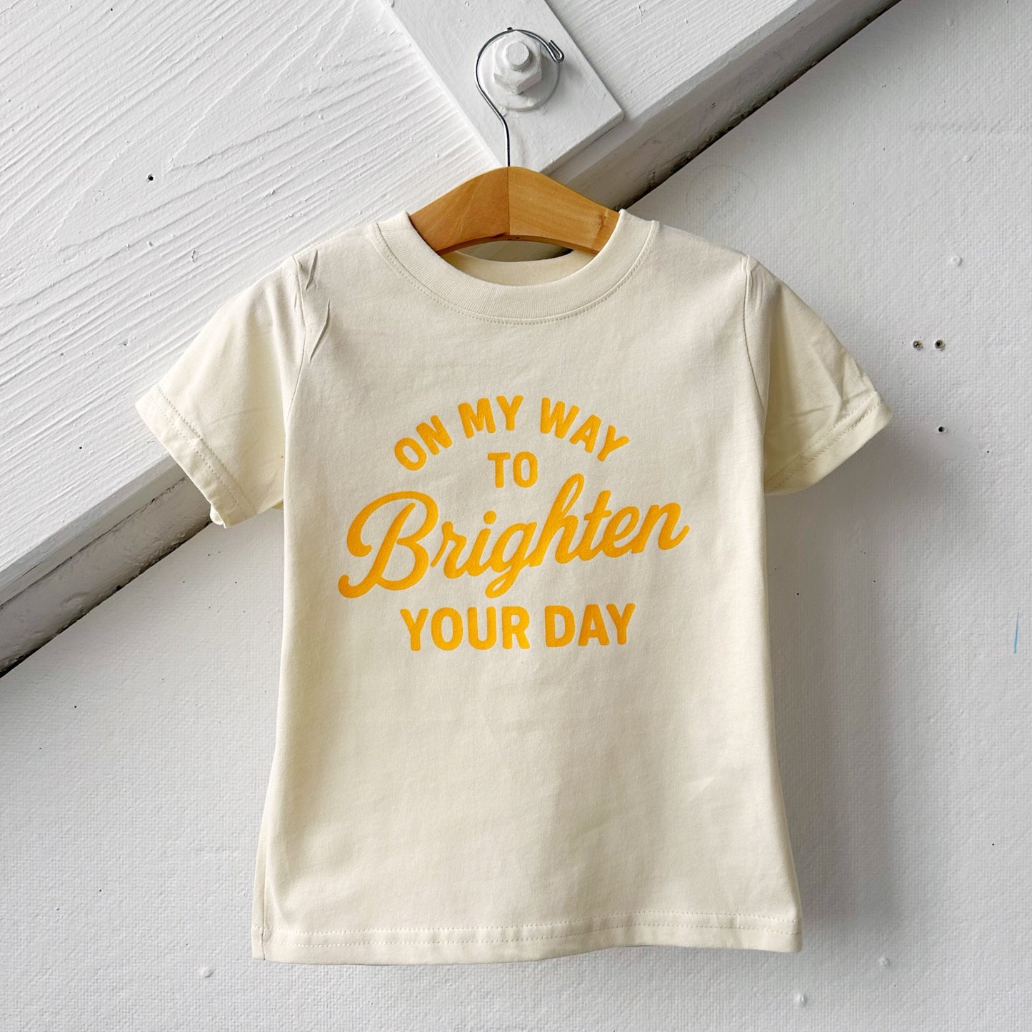 On My Way To Brighten Your Day - T-shirt for Kids
