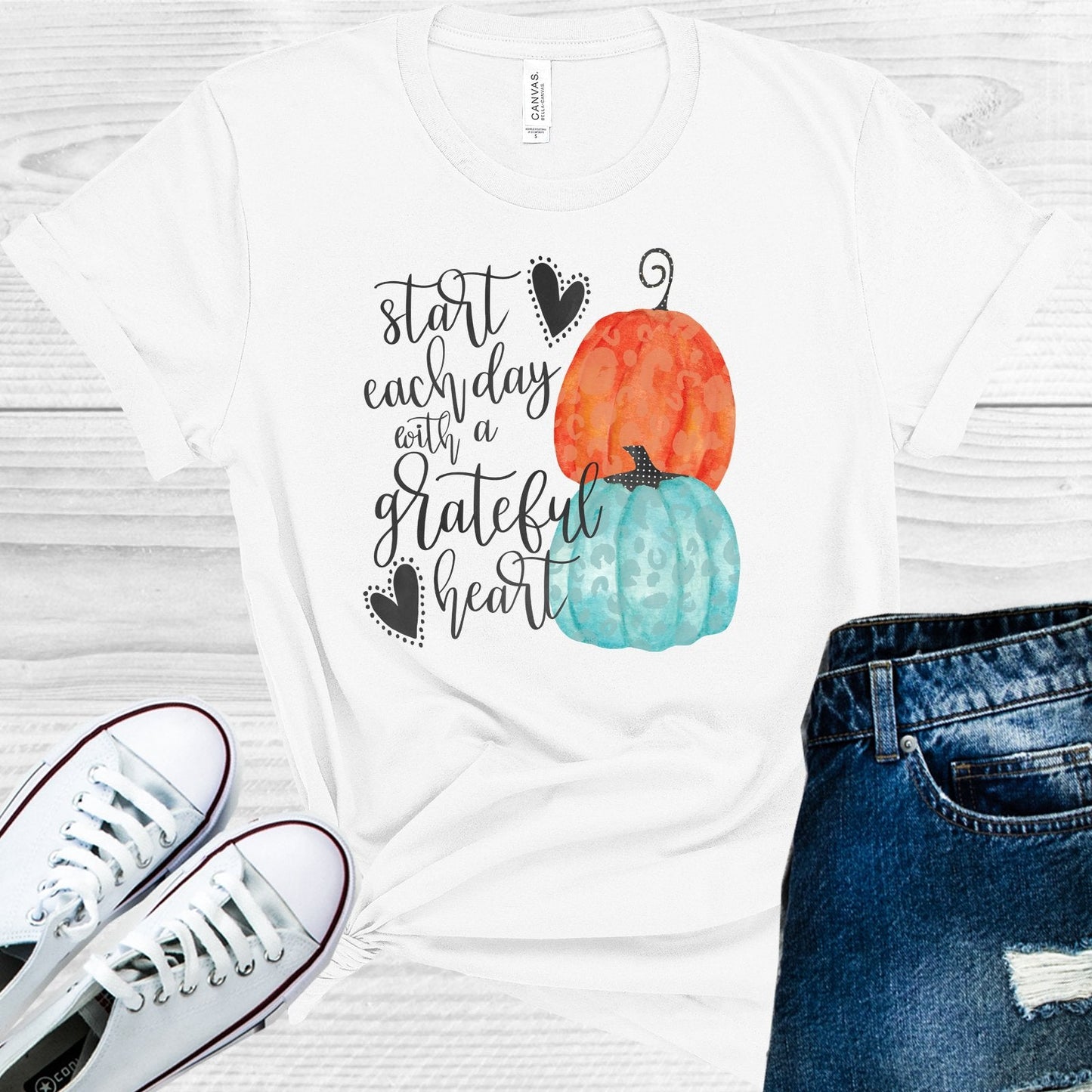 Start Each Day with a Grateful Heart Graphic Tee